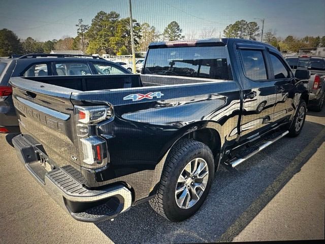 Used 2020 Chevrolet Silverado 1500 LT image 2