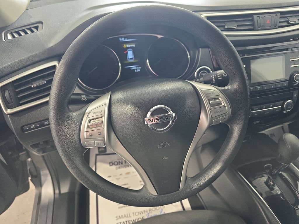 Used 2016 Nissan Rogue SV AWD/4WD image 14