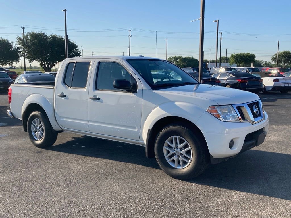 Used 2018 Nissan Frontier SV AWD/4WD image 2