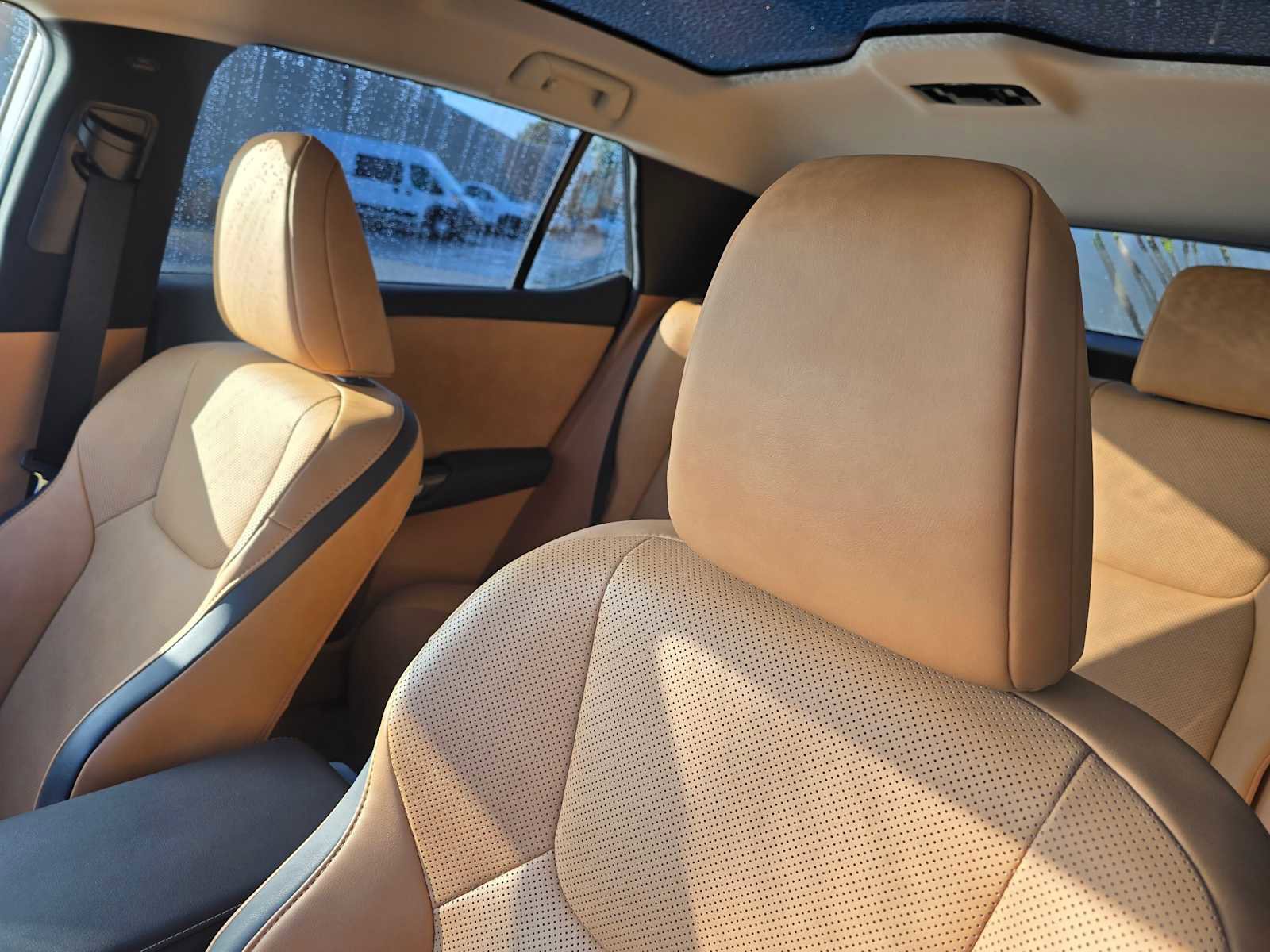 Used 2023 Lexus RZ 450e Premium image 26