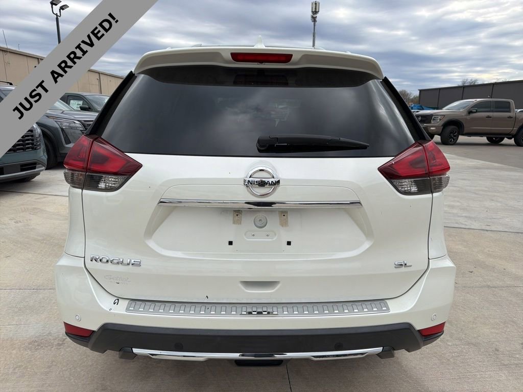 Certified 2019 Nissan Rogue SL w/ Premium Package image 6