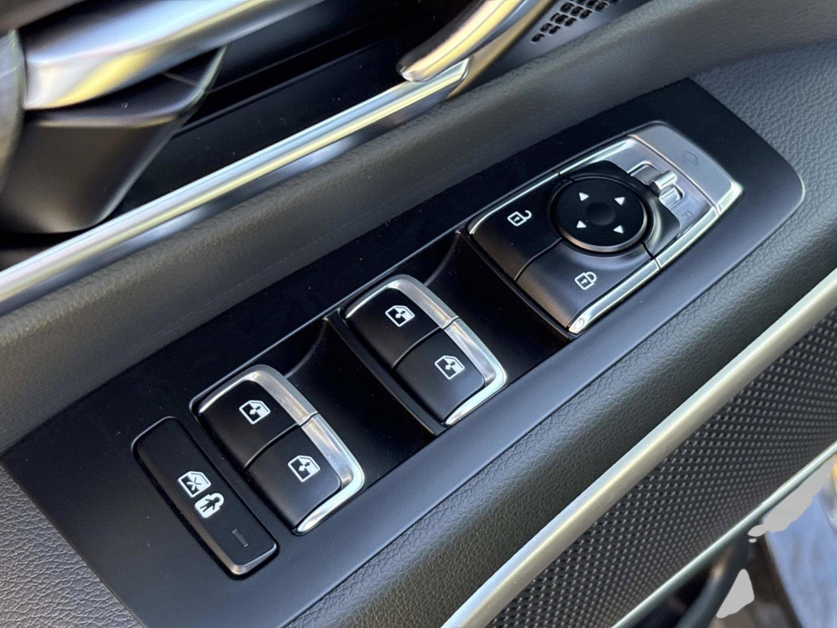 Used 2025 Kia Telluride EX X-Line image 24