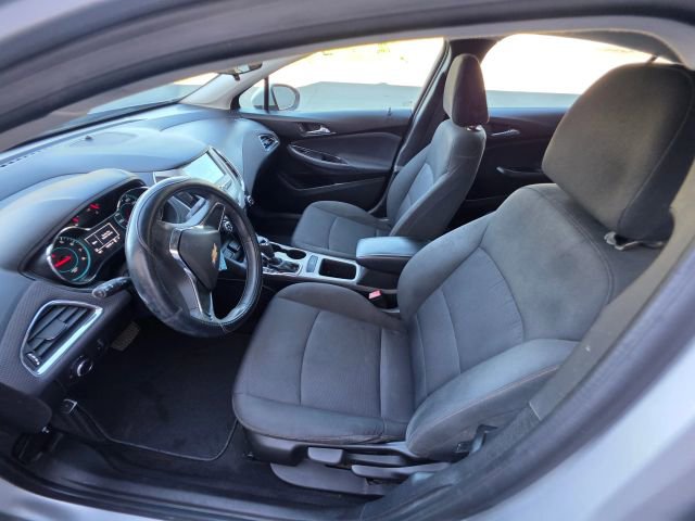Used 2018 Chevrolet Cruze LS image 12