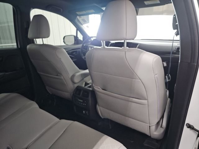 Used 2023 Honda Passport Elite image 14