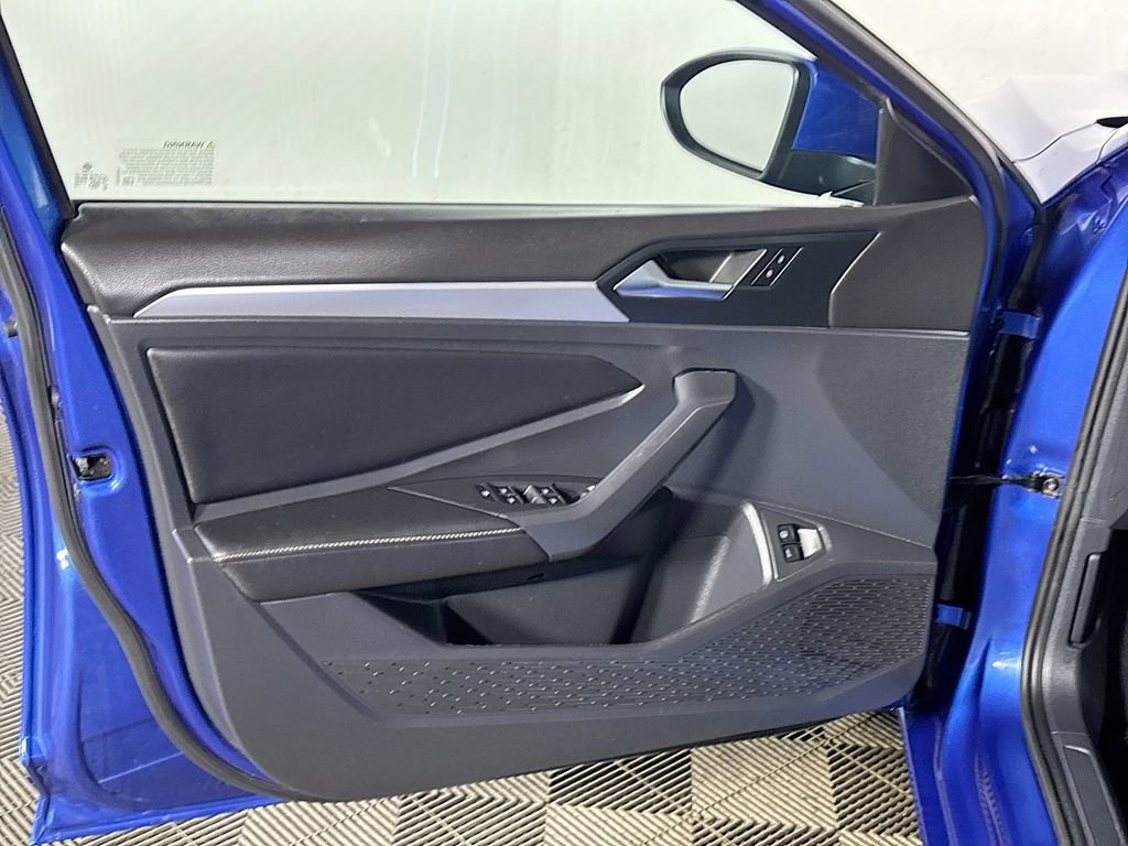 Certified 2022 Volkswagen Jetta S image 10