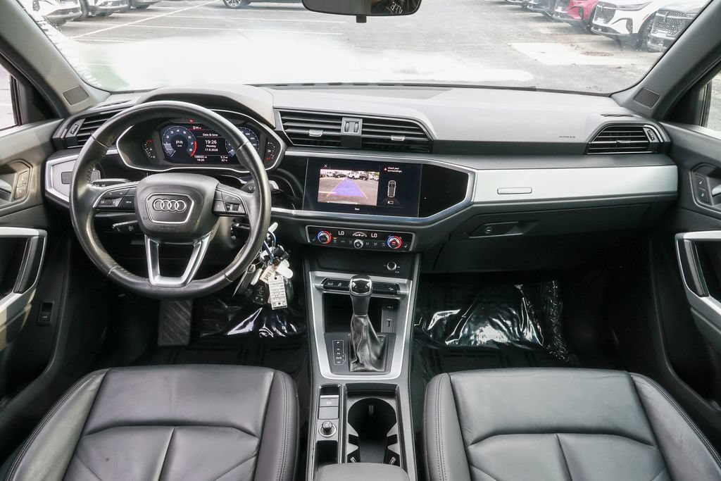 Used 2019 Audi Q3 2.0T Premium AWD/4WD image 6