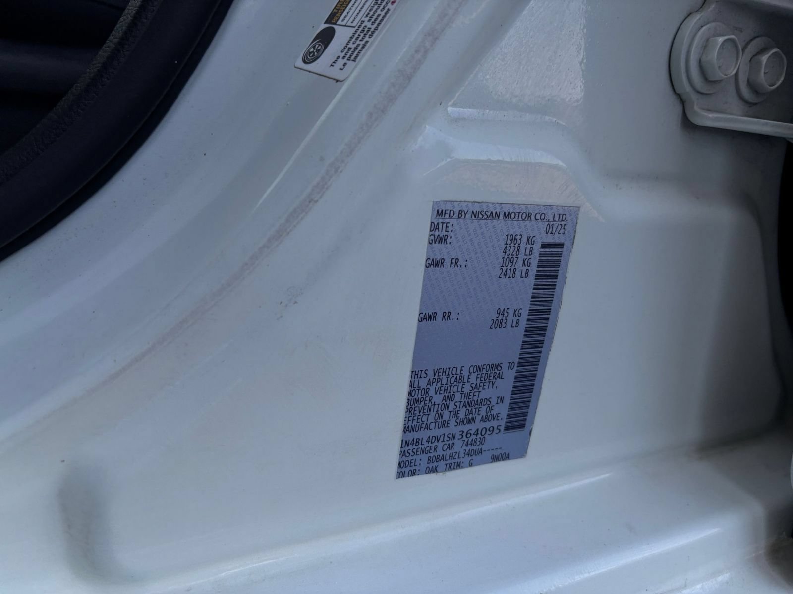 Used 2025 Nissan Altima 2.5 SV FWD image 29