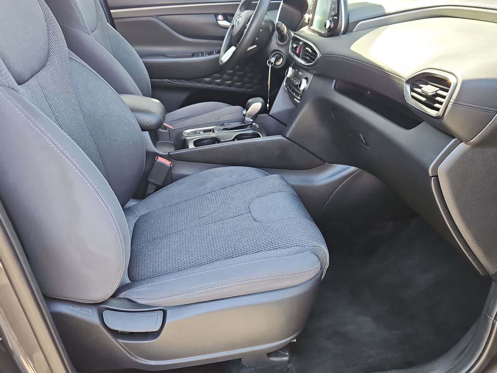 Used 2020 Hyundai Santa Fe SE FWD image 21