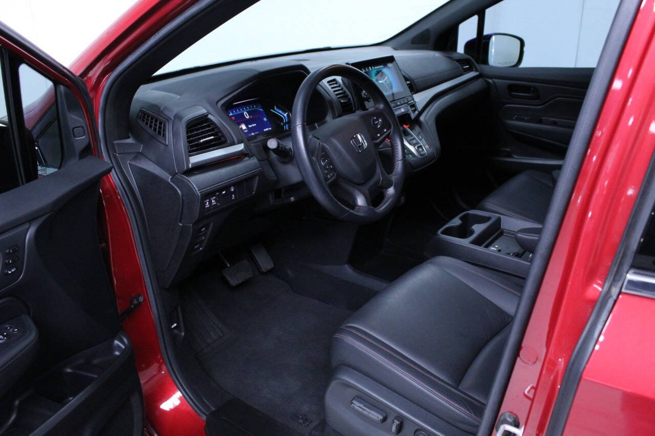 Used 2023 Honda Odyssey Sport image 15