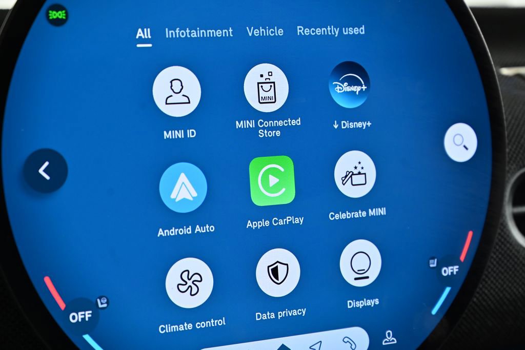 Certified 2025 MINI Cooper S image 16