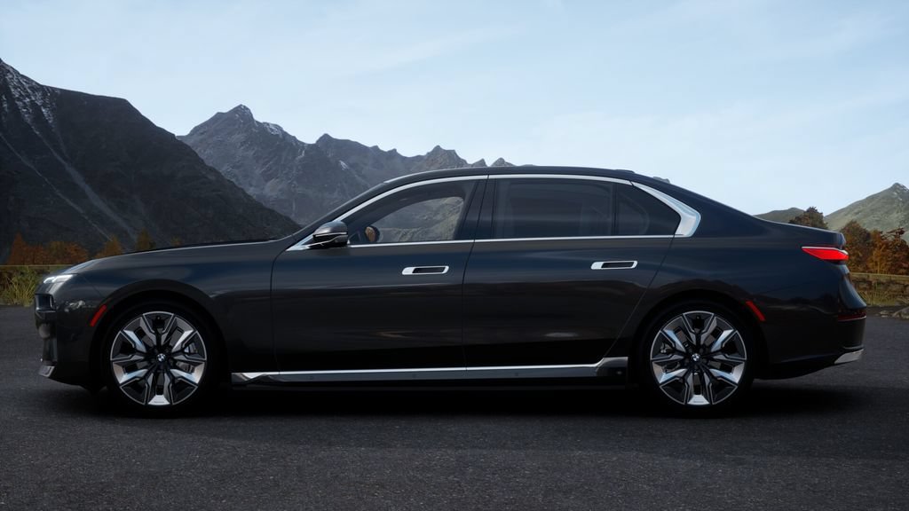 Used 2026 BMW i7 eDrive50 w/ Premium Package RWD image 31