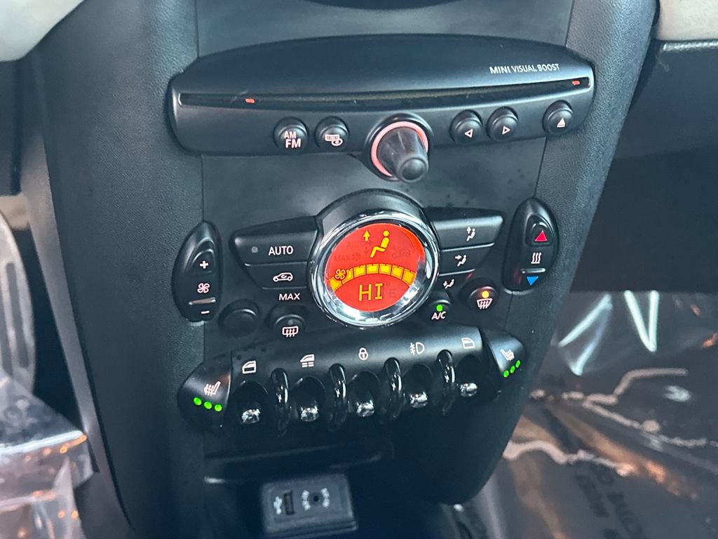 Used 2015 MINI Cooper S image 17