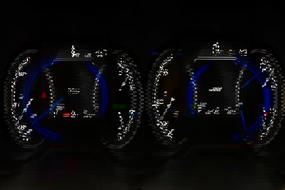 Used 2022 Toyota RAV4 Limited AWD/4WD image 16