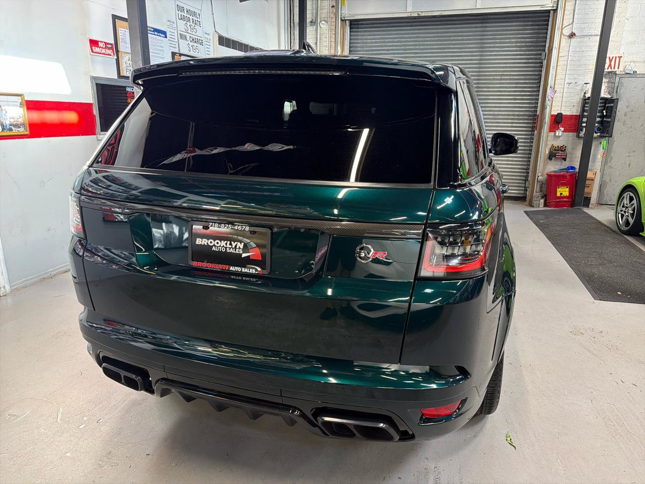 Used 2022 Land Rover Range Rover Sport SVR AWD/4WD image 6