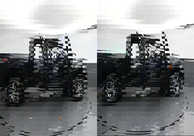 Used 2021 Ford F150 Lariat image 34