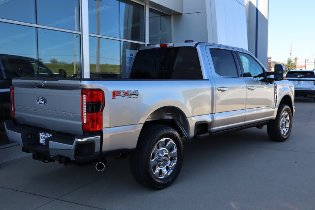 New 2027 Ford F250 Lariat w/ Lariat Ultimate Package AWD/4WD image 3