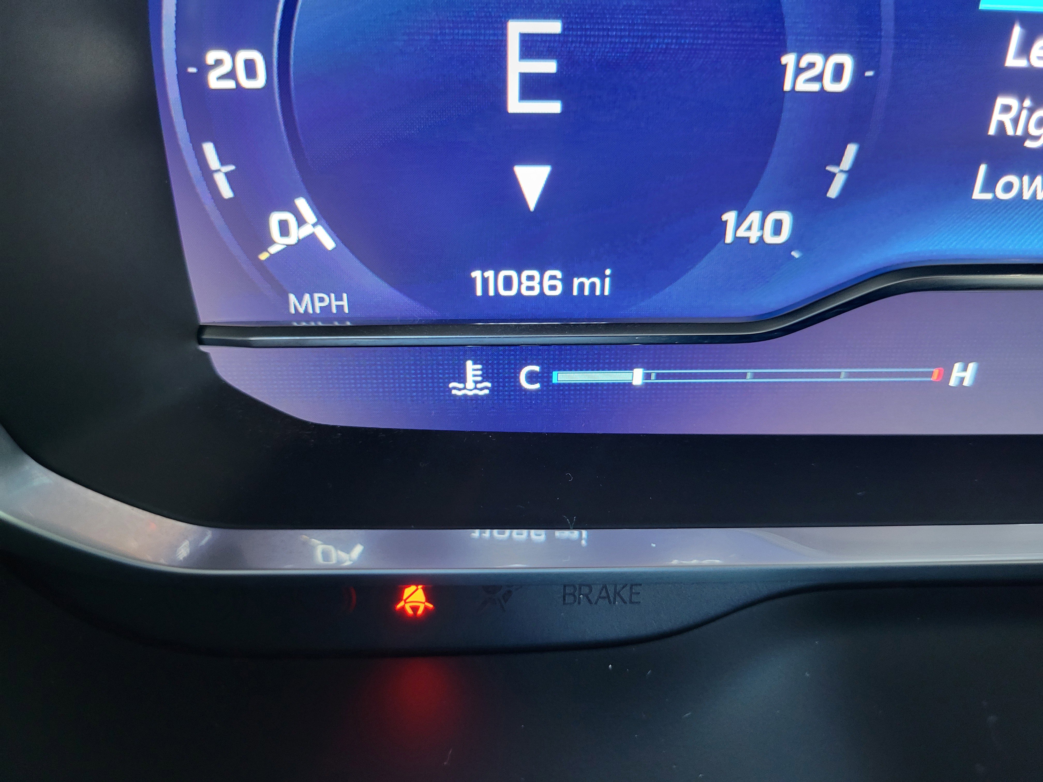 Used 2024 Chevrolet Suburban Premier w/ Premium Package image 31