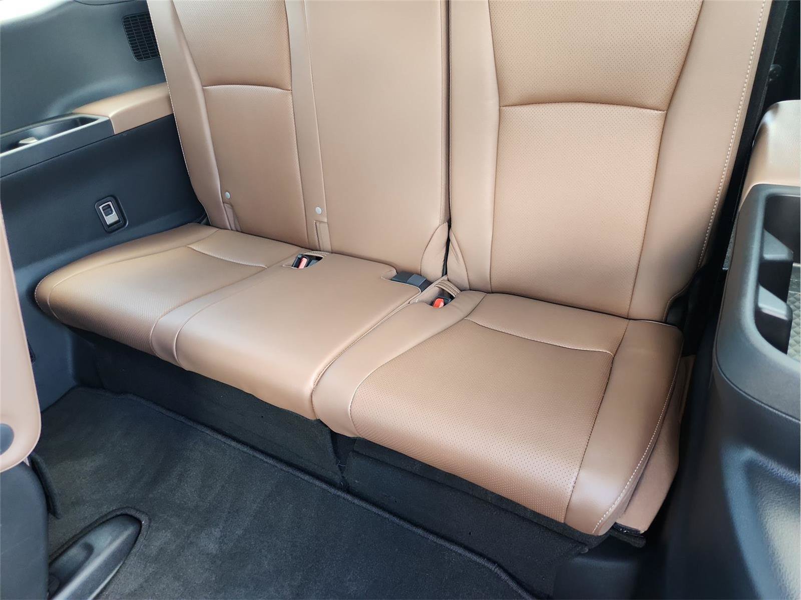 Used 2026 Toyota Grand Highlander AWD Hybrid image 34