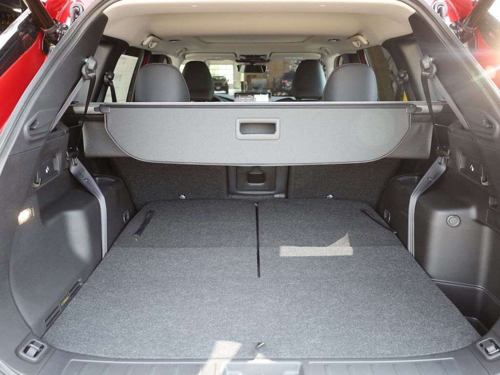 New 2025 Mitsubishi Outlander SE image 25