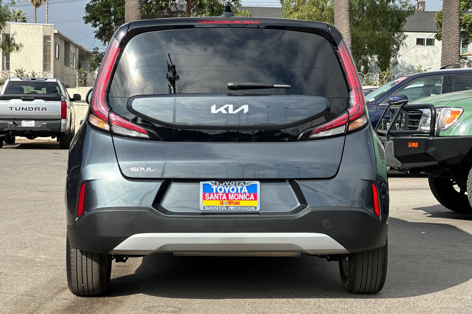 Used 2025 Kia Soul LX w/ LX Technology Package FWD image 5