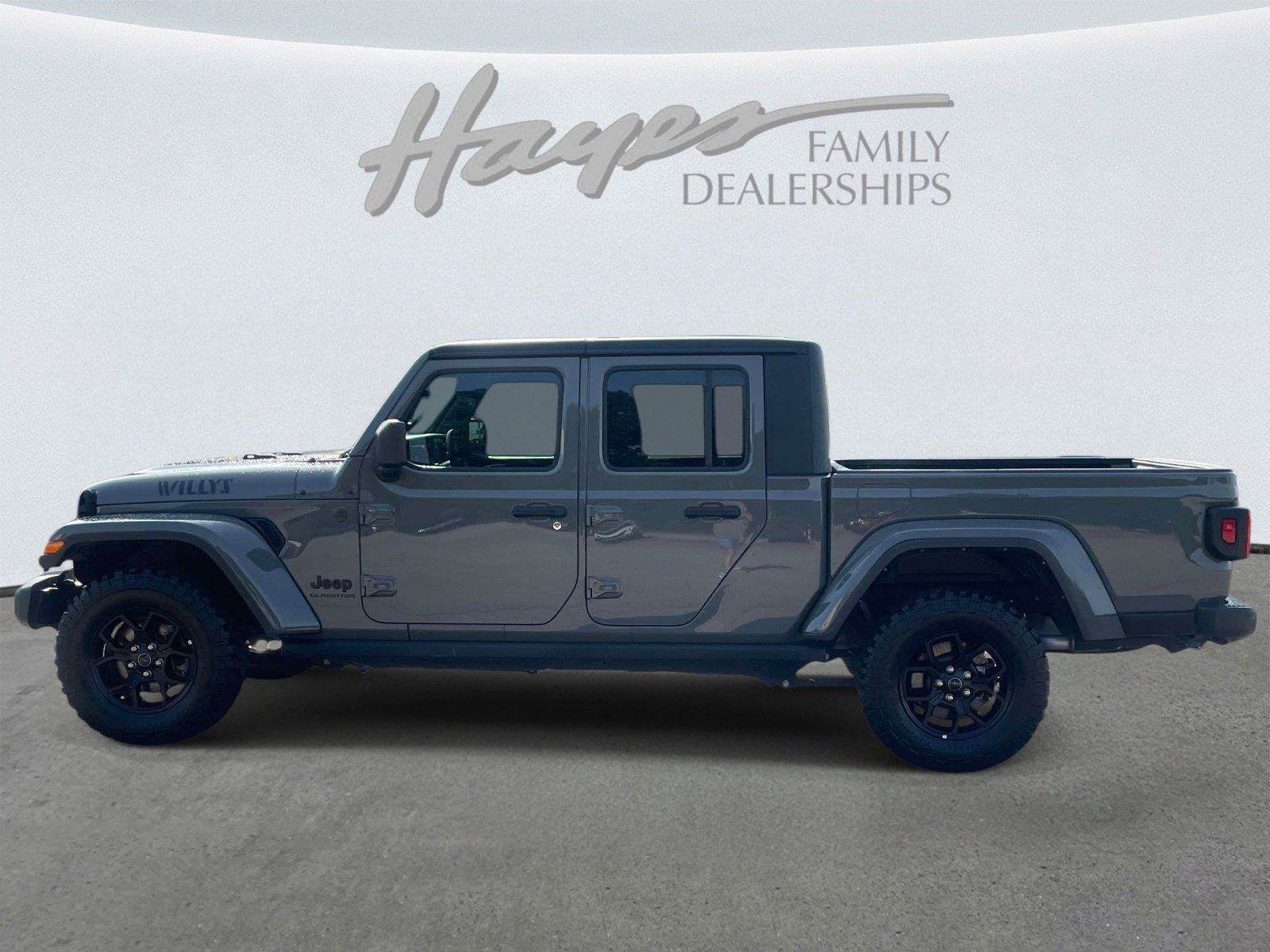 Used 2022 Jeep Gladiator Overland AWD/4WD image 8