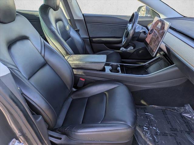 Used 2019 Tesla Model 3 Standard Range Plus image 21