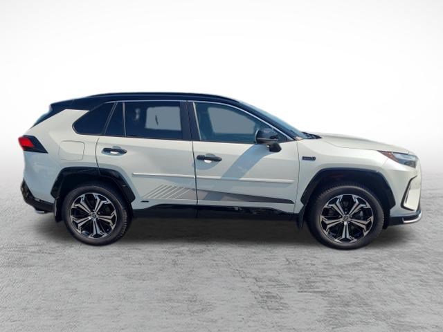 Certified 2022 Toyota RAV4 XSE w/ Premium Package AWD/4WD image 4