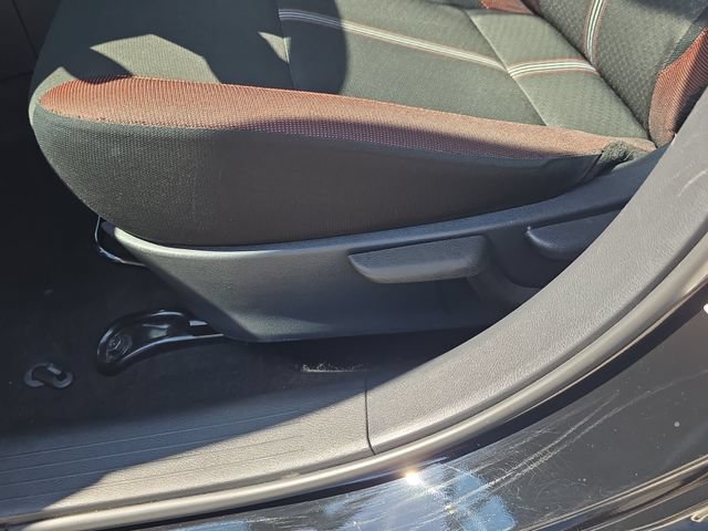 Used 2024 Nissan Versa SR FWD image 20