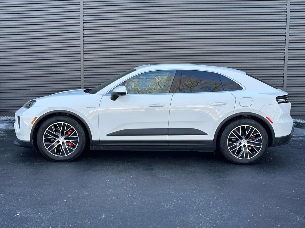 New 2025 Porsche Macan 4S Electric AWD/4WD image 2