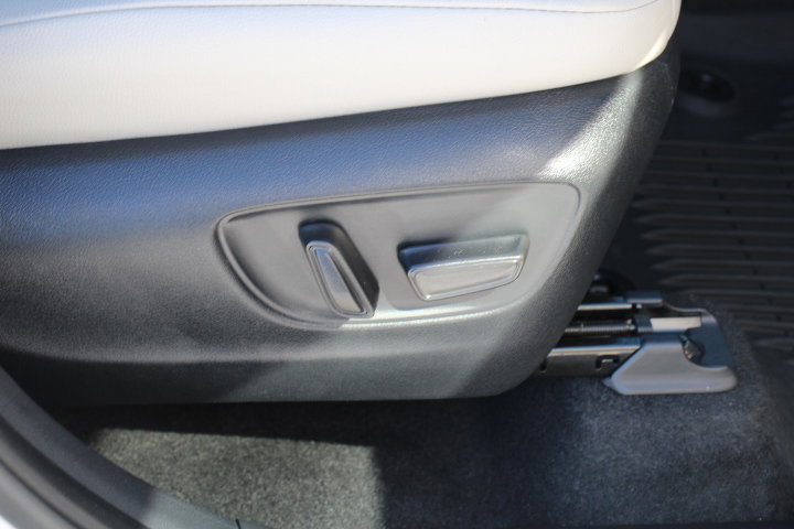 Certified 2024 Toyota Grand Highlander XLE image 23