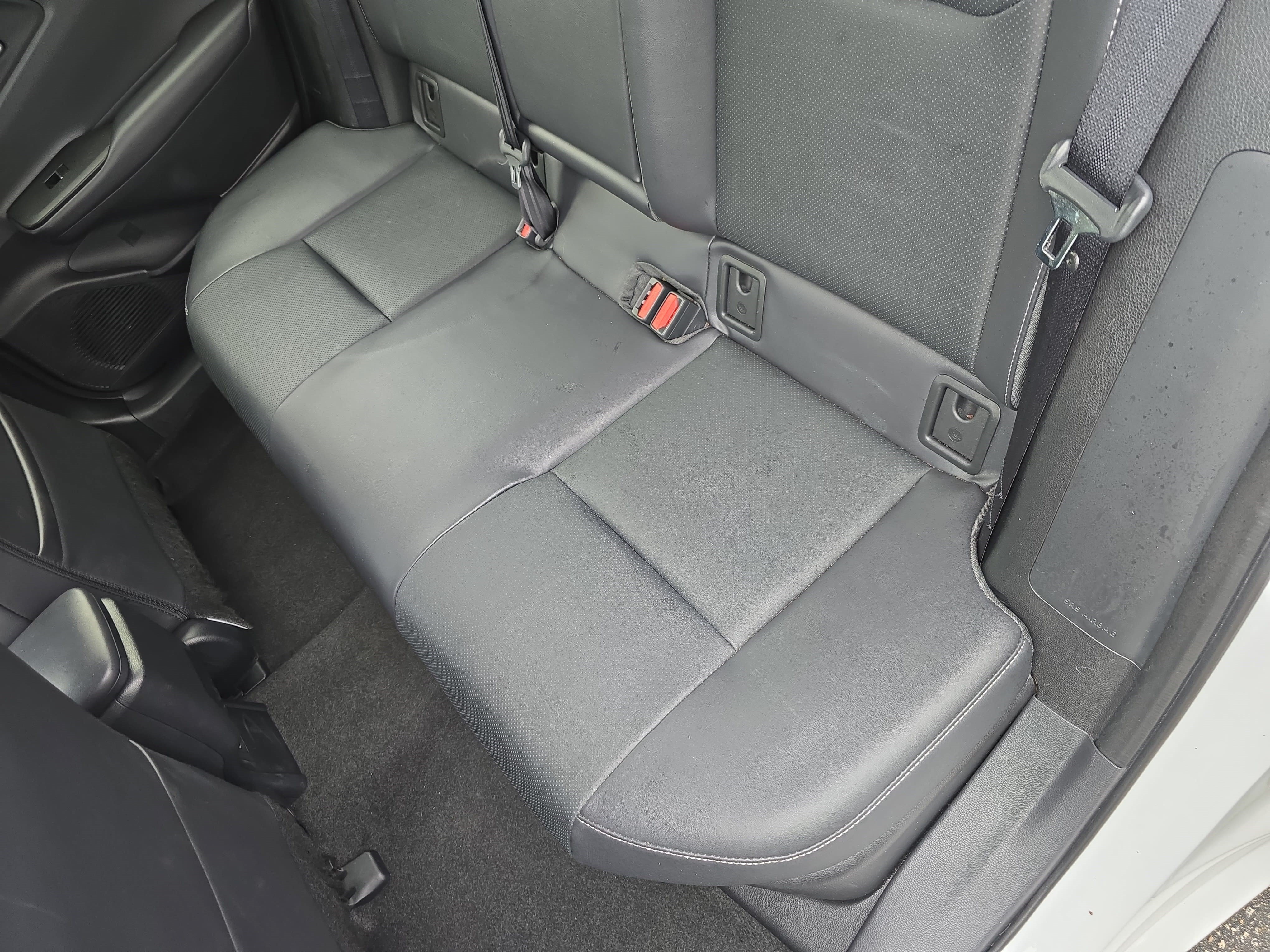 Used 2025 Toyota Prius XLE FWD image 13