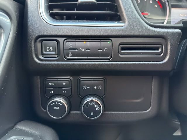 Used 2021 Chevrolet Tahoe Z71 image 27