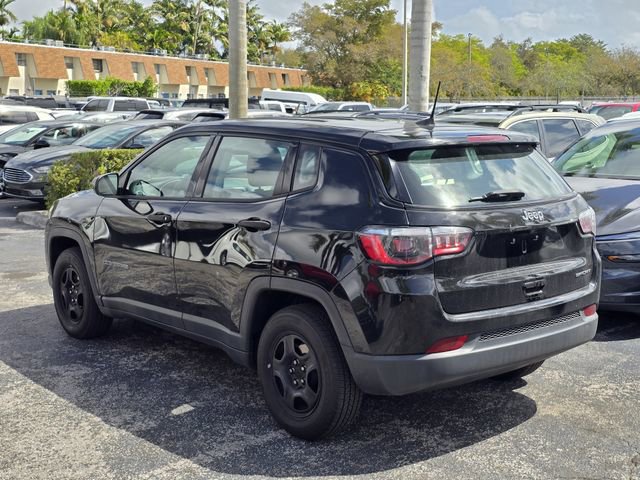 Used 2021 Jeep Compass Sport image 3