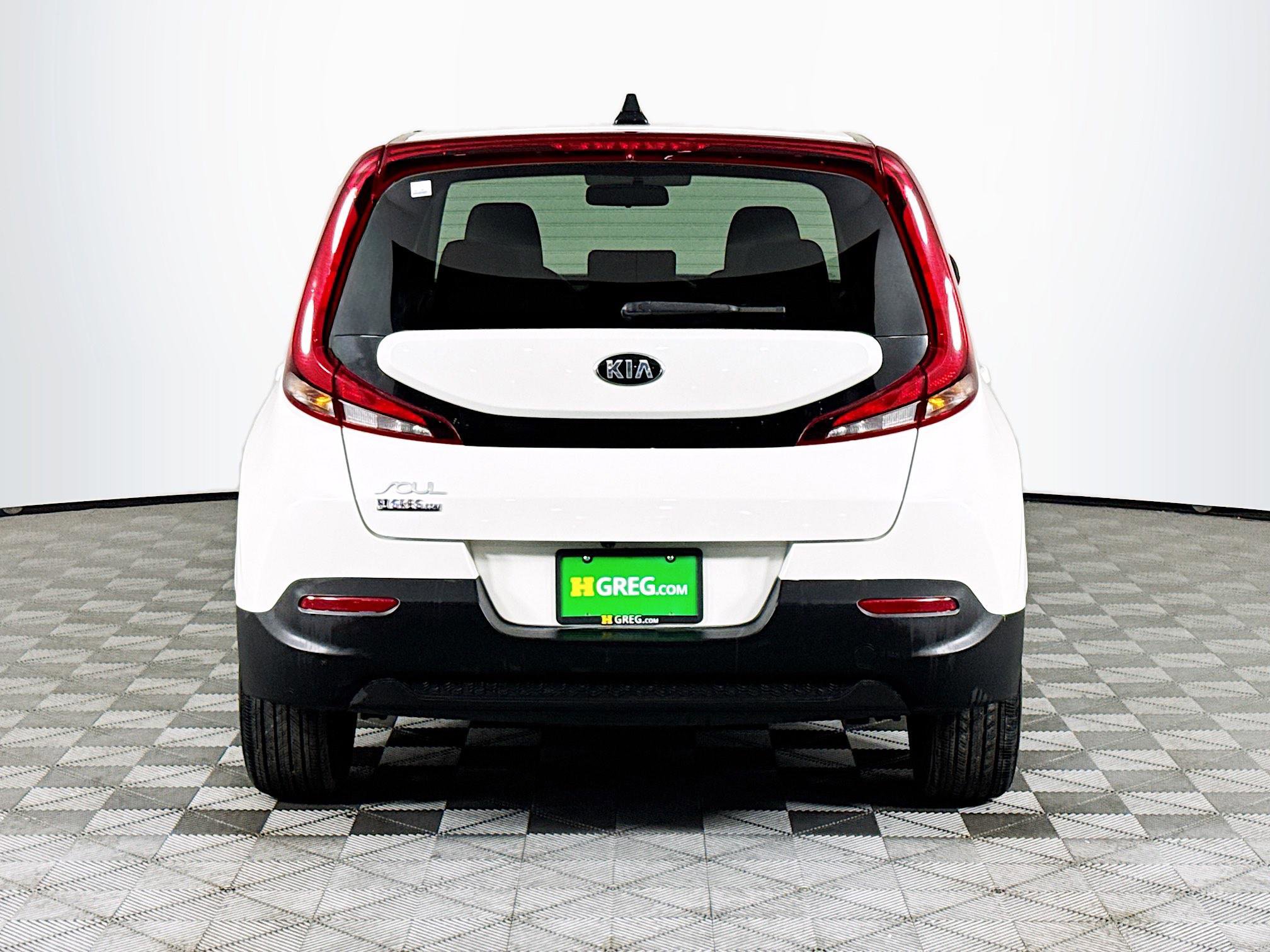 Used 2020 Kia Soul LX image 8
