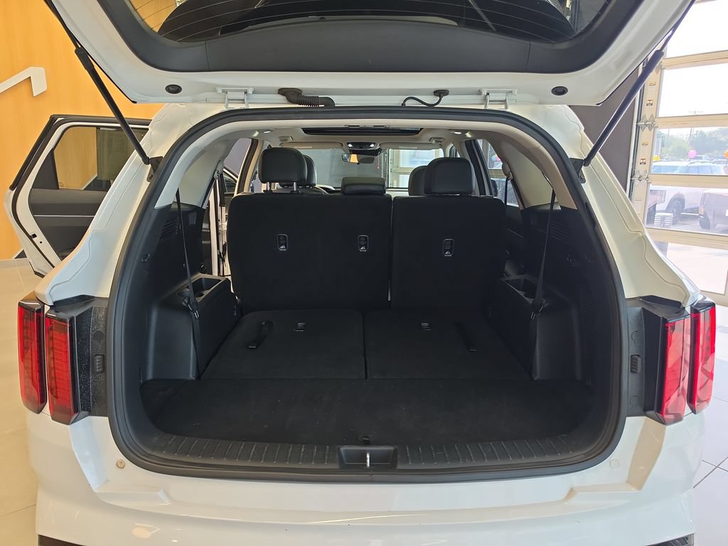 Certified 2023 Kia Sorento S w/ Panoramic Sunroof Package FWD image 45