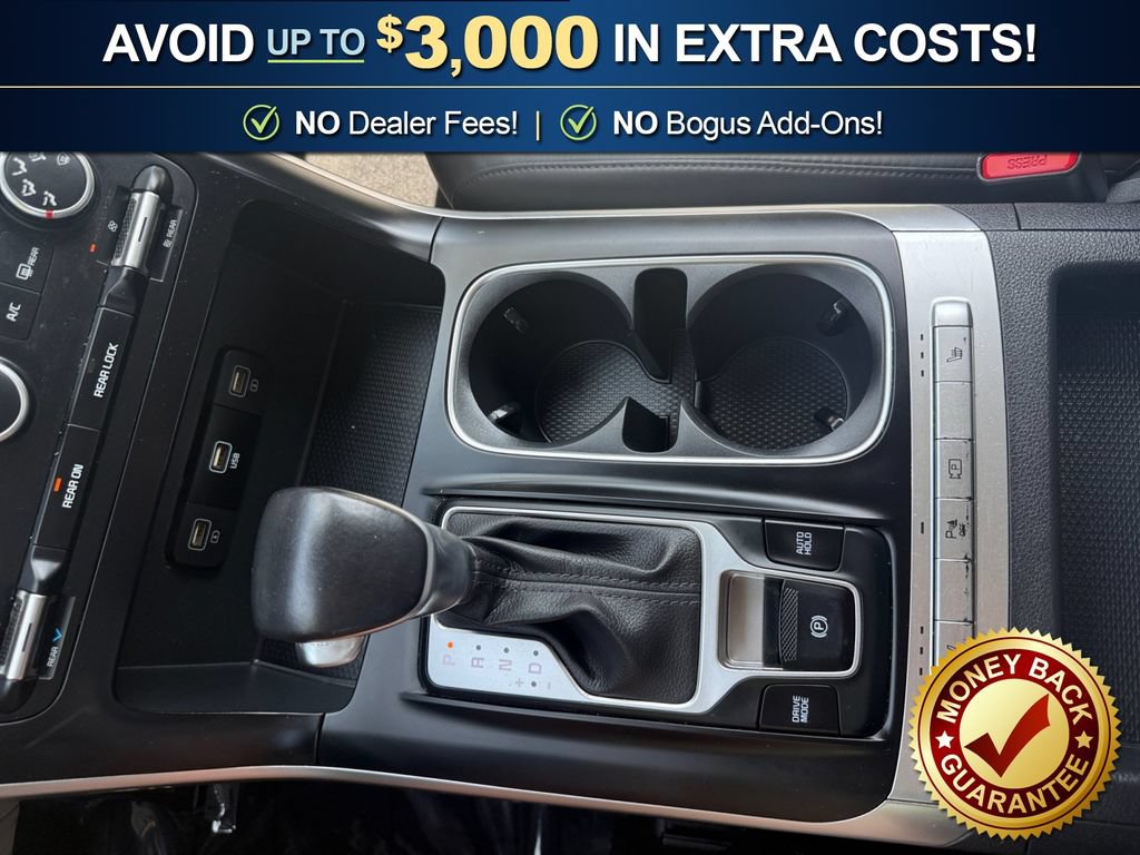 Used 2023 Kia Carnival LX FWD image 27