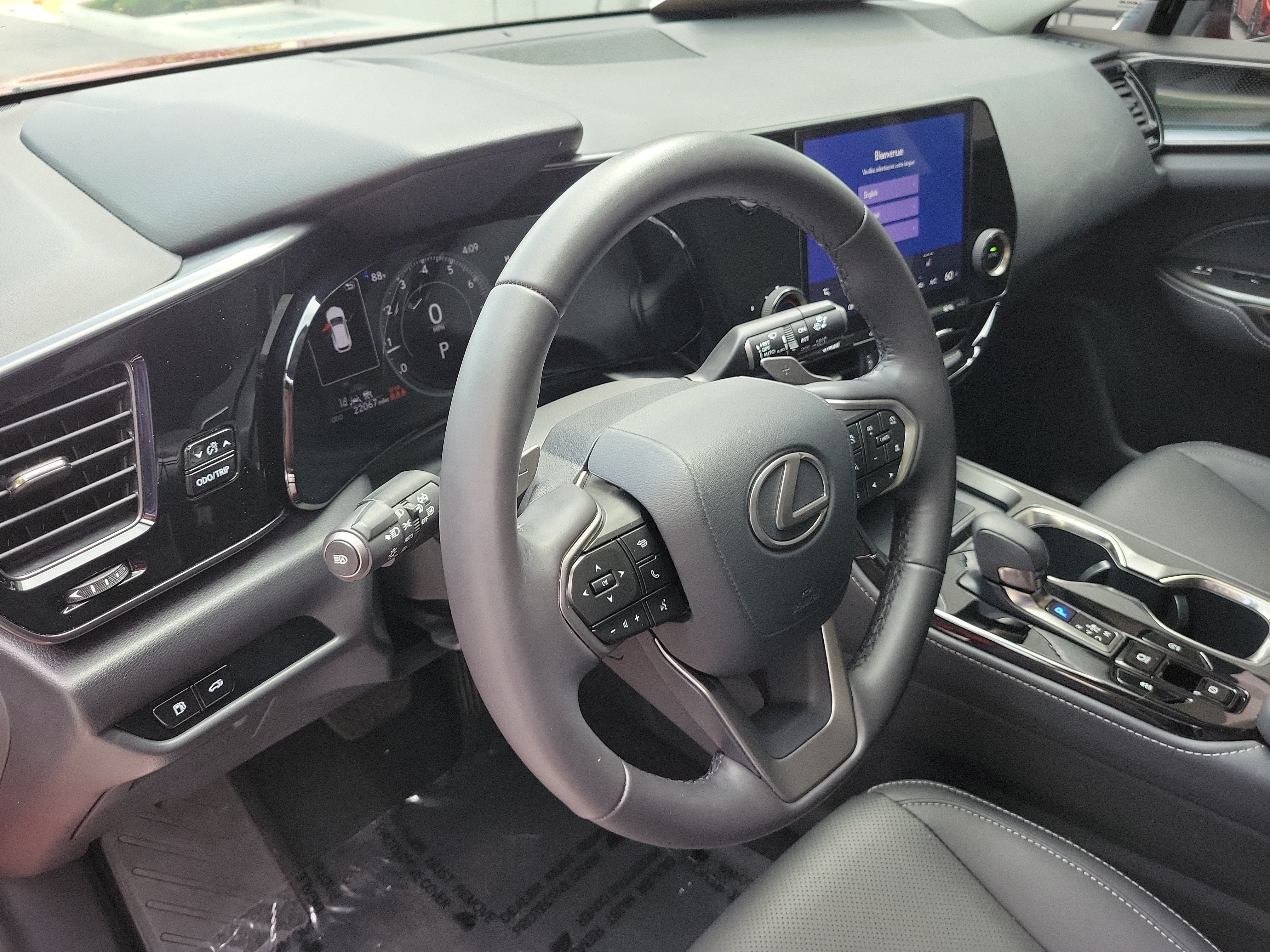 Used 2025 Lexus NX 250 FWD w/ Towing Package (2000 Lbs) image 22