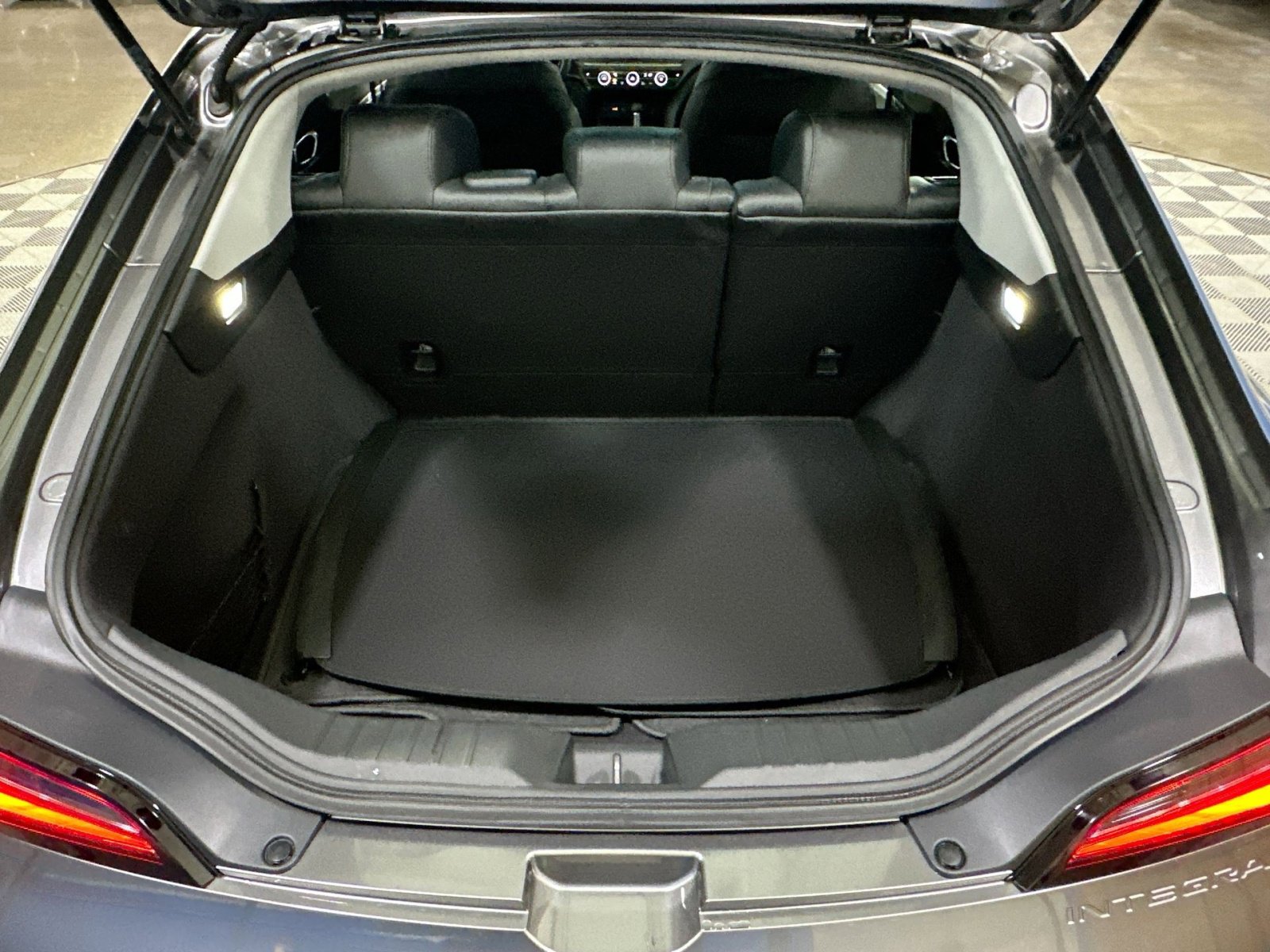 Used 2023 Acura Integra image 31