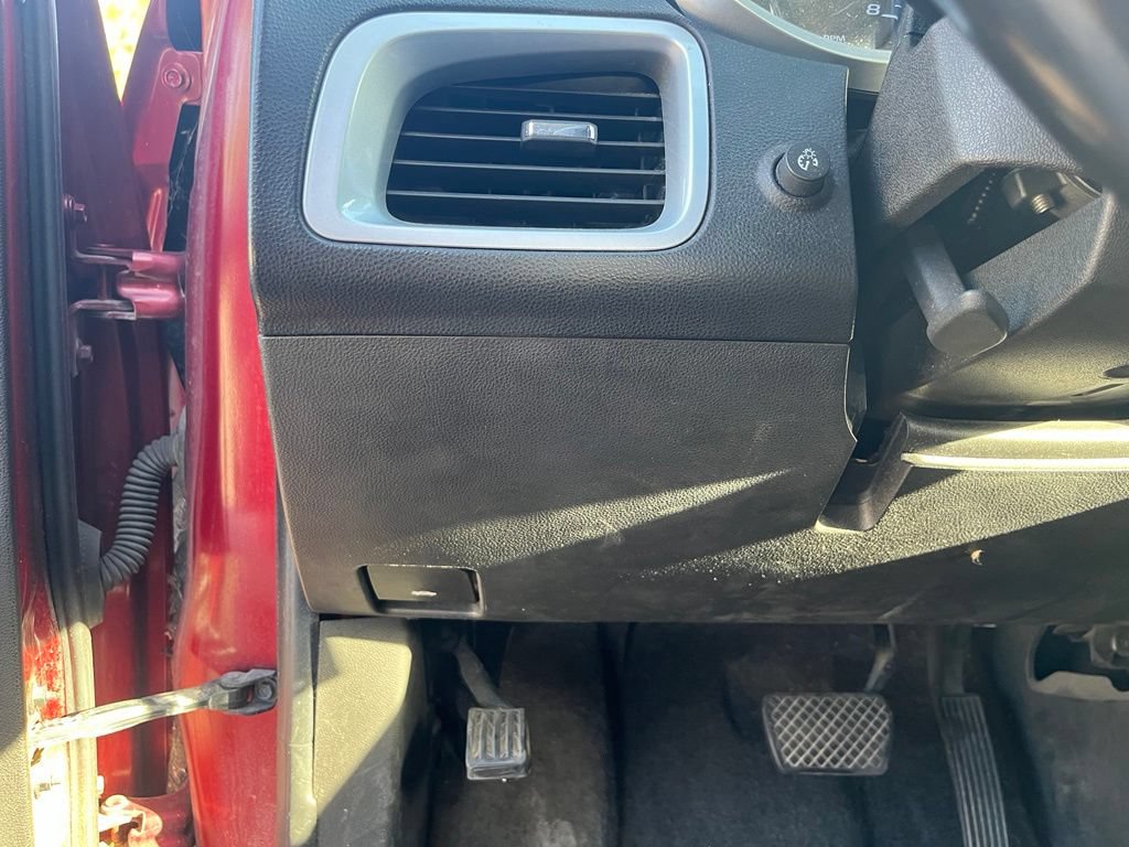 Used 2010 Chevrolet Equinox LT w/ Vehicle Interface Package FWD image 18