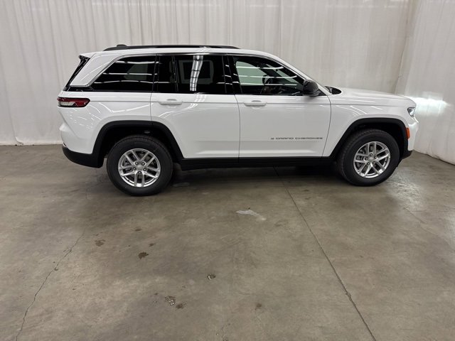 New 2025 Jeep Grand Cherokee Laredo X w/ Luxury Tech Group I image 30