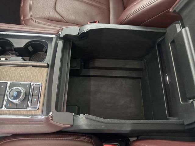 Used 2024 Ford Expedition Limited image 39