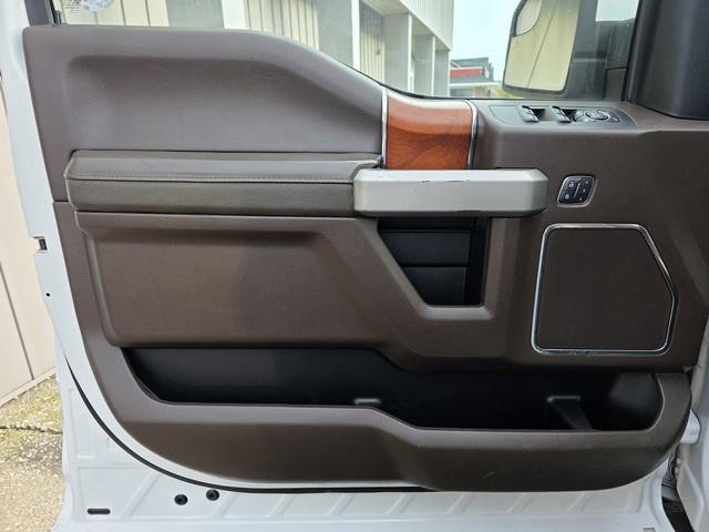 Used 2019 Ford F150 King Ranch image 16