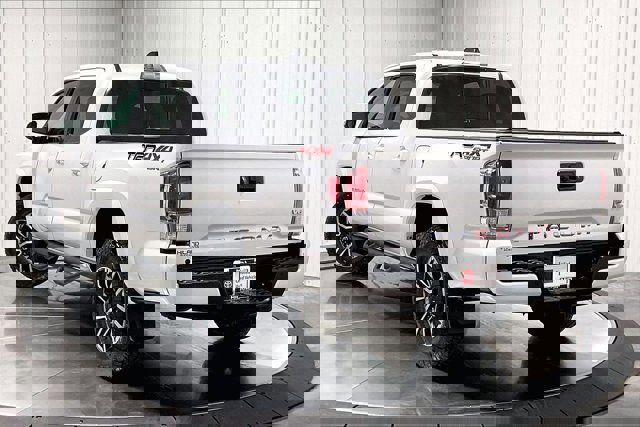 Certified 2022 Toyota Tacoma TRD Sport w/ Technology Package image 13