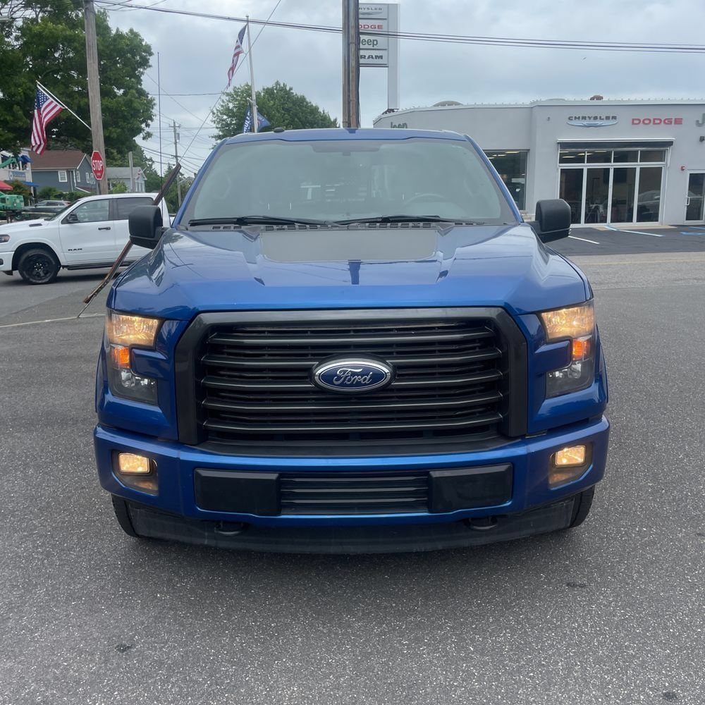 Used 2017 Ford F150 XLT w/ Equipment Group 302A Luxury AWD/4WD image 2