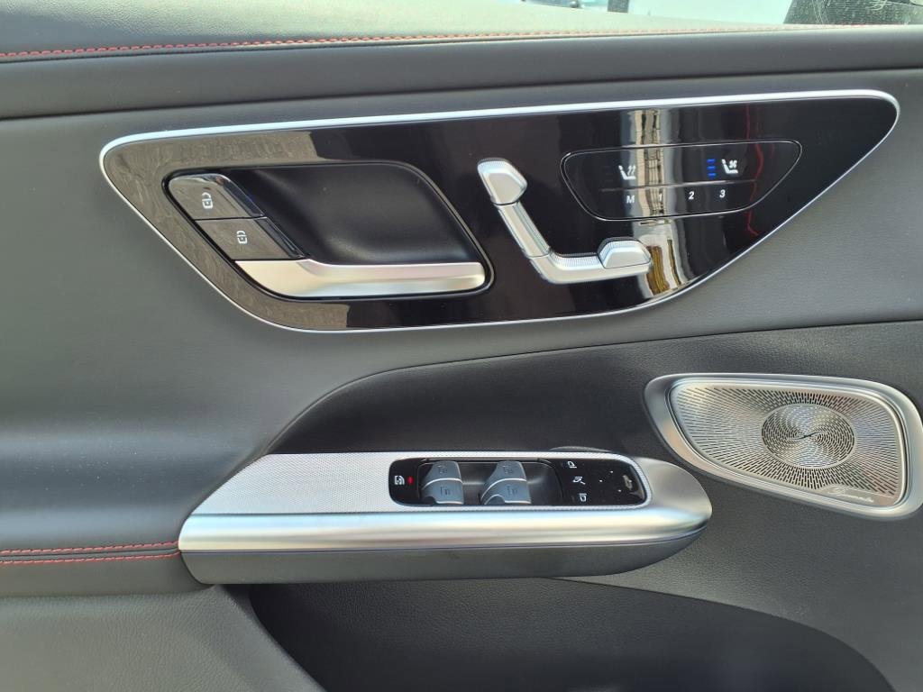 New 2025 Mercedes-Benz GLC 63 AMG S image 12