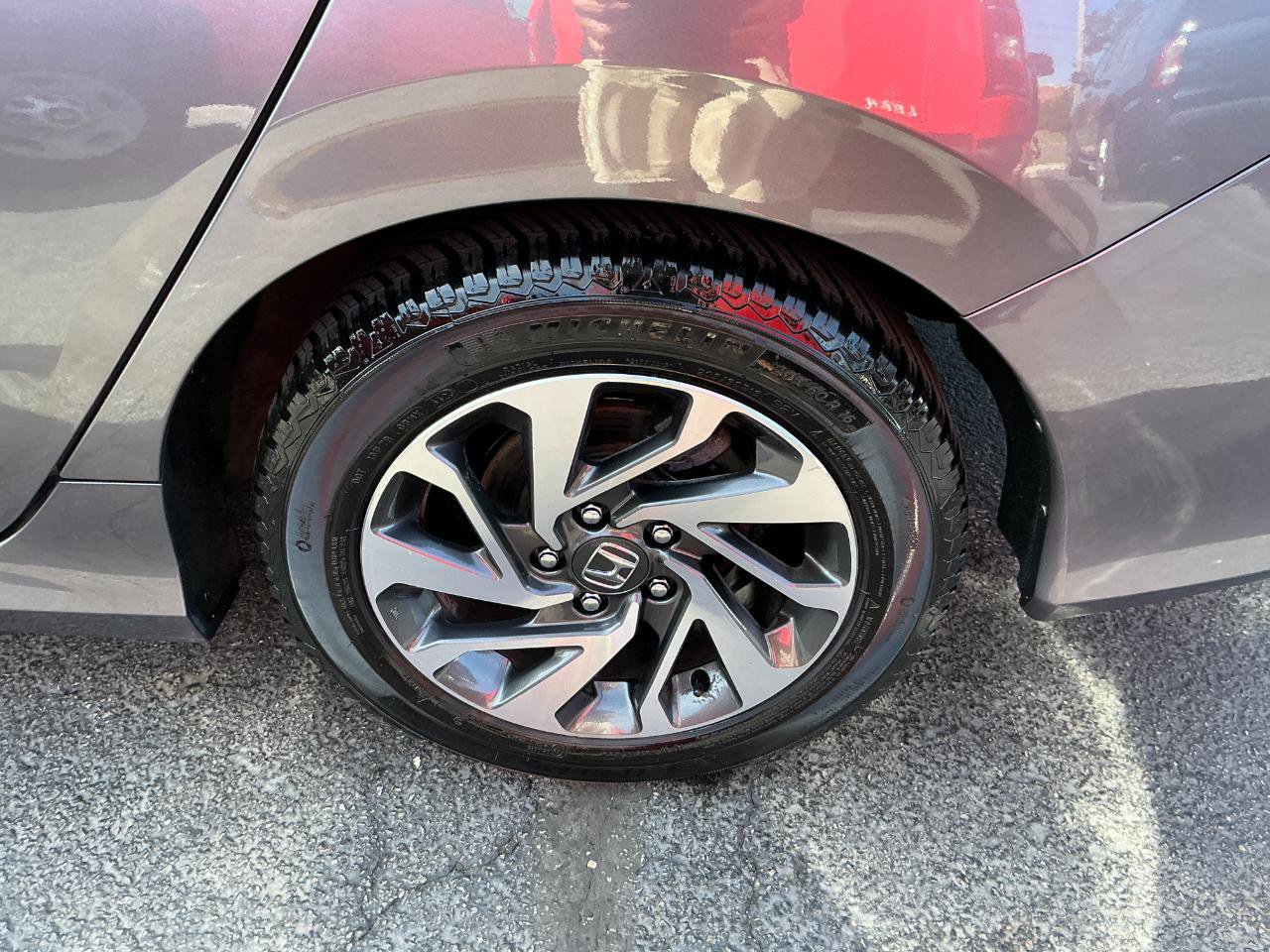 Used 2018 Honda Civic EX image 6
