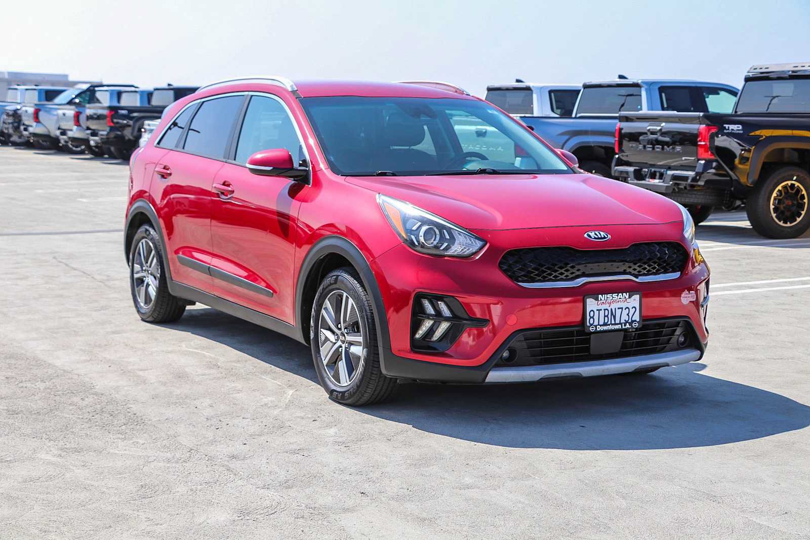 Used 2020 Kia Niro EX FWD image 3