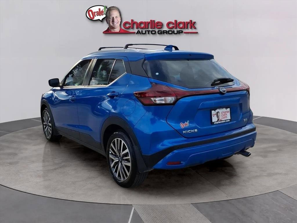 Used 2024 Nissan Kicks SV w/ Exterior Package image 3