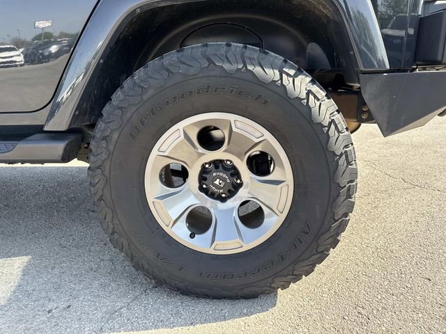 Used 2017 Jeep Wrangler Unlimited Sahara w/ Connectivity Group image 30