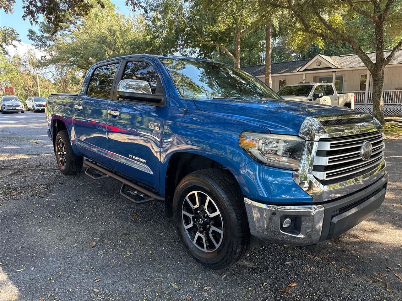Used 2018 Toyota Tundra Limited w/ Limited Premium Package AWD/4WD image 7
